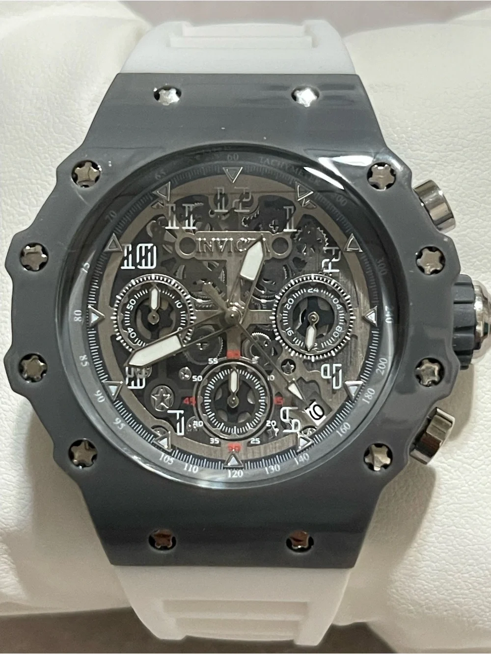 Invicta Racing Apexium Unisex Watch - 41mm, Grey & White (69618) new